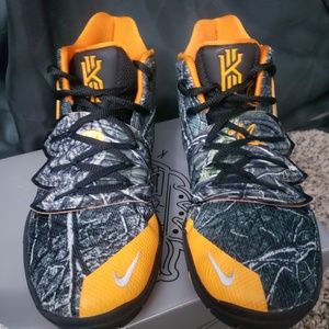 kyrie irving basketball shoes